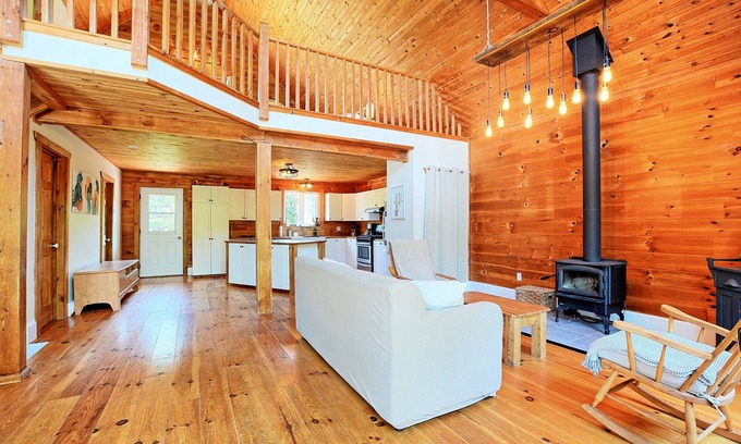 Wakefield Bed & Breakfast | L'Auberge des Collines Private Escape For Two