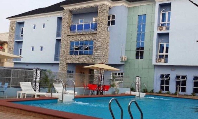 Ajah Hotel | L'avalon Hotel and Suites