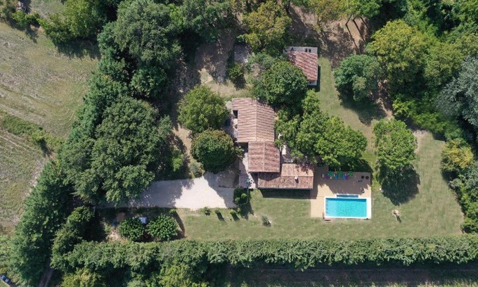 Saint-Martin-de-la-Brasque House | L'eau vive