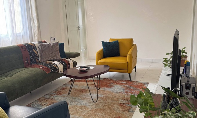 Brazzaville Apartment | L'Écrin de Bacongo/The Bacongo Gem