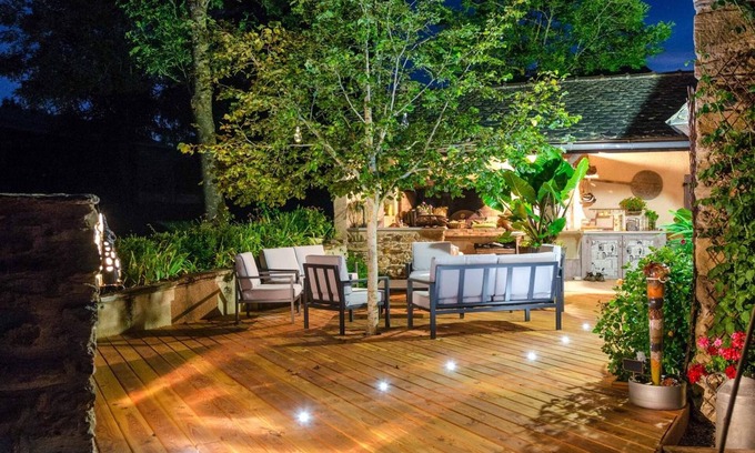 Tauriac-de-Naucelle Bed & Breakfast | L'ecrin du Segala - La roulotte