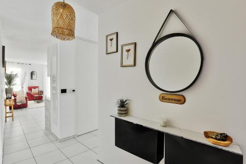Grigny Apartment | L'Eden Urbain Proche Lyon, Terrasse, BBQ et Parking