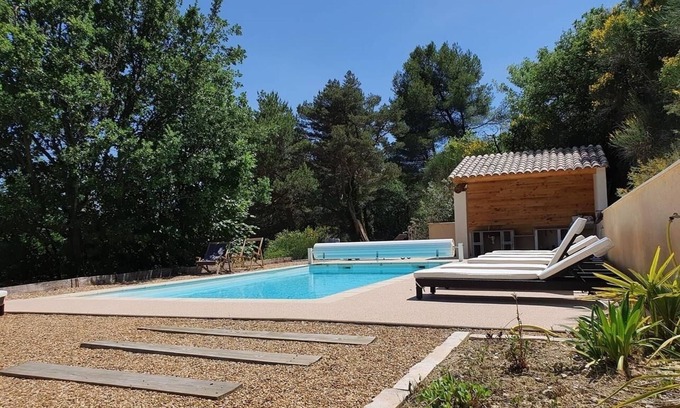 Propiac Apartment | L'Eglantier 2 - nature gîte facing Mont Ventoux, swimming pool