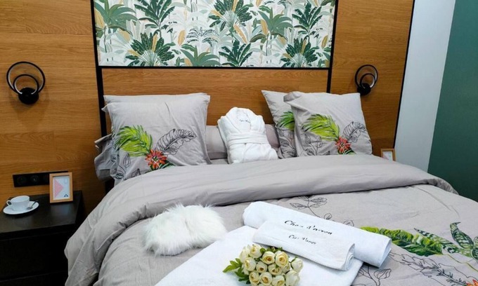 Taverny Apartment | L'emeraude