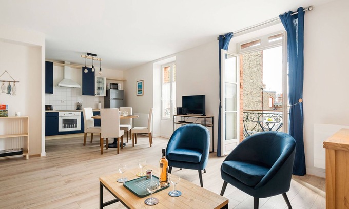 Dinard Apartment | L'Emerillon by Interhome