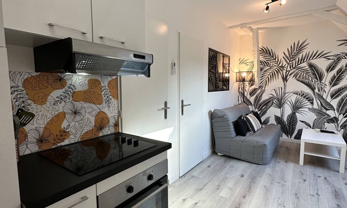 Nay Apartment | L'ensoleillé : Appartement Neuf en Centre Ville