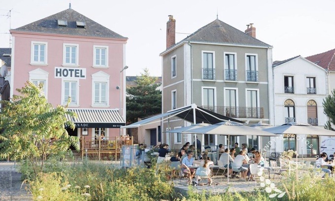 Le Pellerin Hotel | L'esplanade