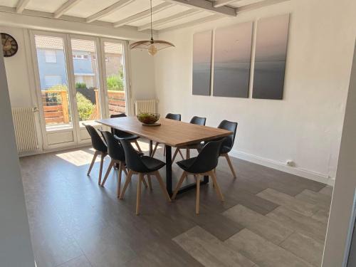 Dunkirk House | L ETOILE DE MALO