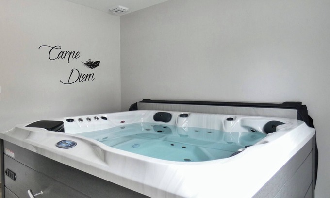 Charavines House | L'HACIENDA DUO, a romantic getaway with a private spa