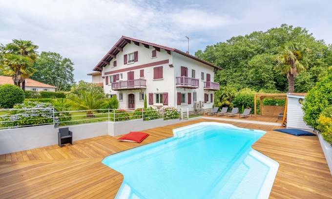 Ustaritz Villa | L'hacienda/Ustaritz/Large pool villa