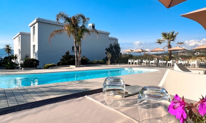 Pietrosella Hotel | L'Isolella