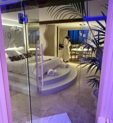 Charnay Apartment | L Ode
