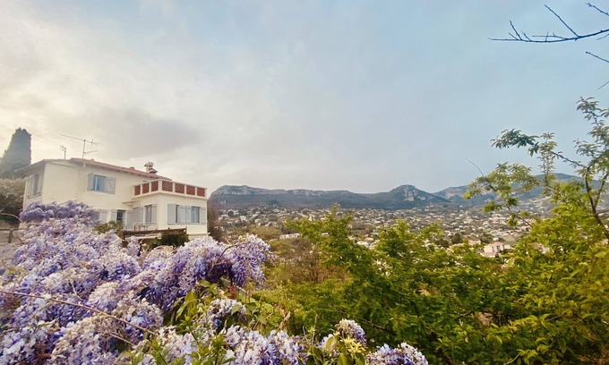 Vence House | L'Oustalou - House with garden just a stone's throw from the historic town centre