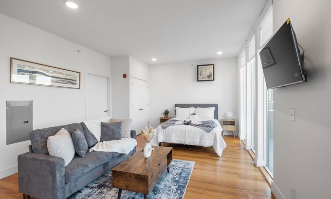 Olde Kensington Apartment | L.Square #B407 (STDO)