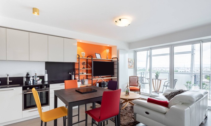 La Confluence Apartment | L'YCONIQUE - magnifique T2 quartier Confluence