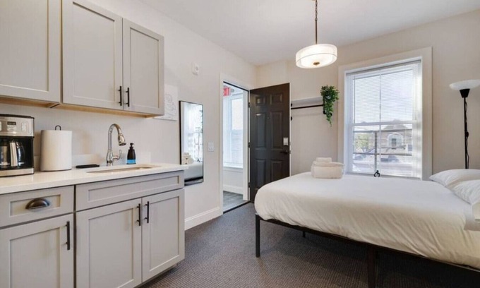 East Stroudsburg Apartment | L211 · The Lack - Queen Suite - A11