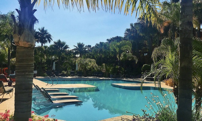 Marbella Apartment | La Alzambra Luxury 5* Apartment - Modern Pool - Near Golf & Puerto Banus Port