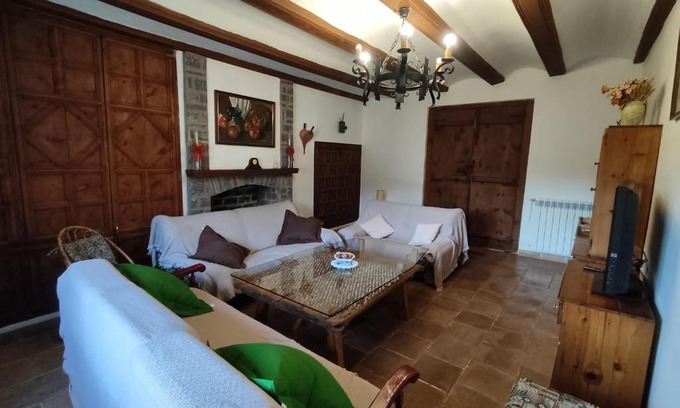 Linares de Mora House | La Antigua Posada