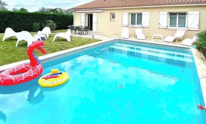 Boisseuil House | La Balnéaire Maison de Standing Tout Confort