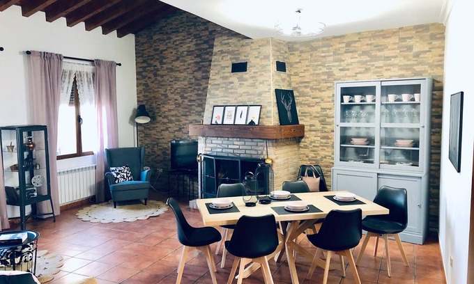 Canada Juncosa House | La Barraca de Culón