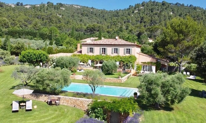 Rognes House | La Bastide des Amandiers- Le Cabanon