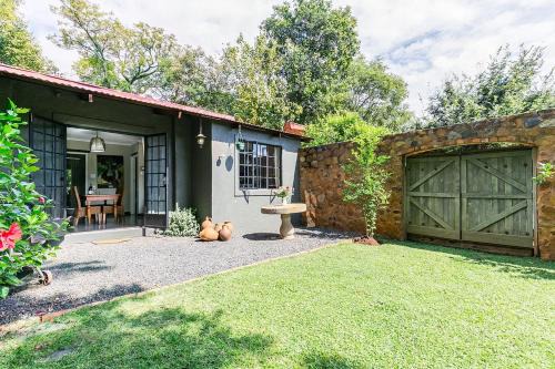 Hartbeespoort Cabin | La Bastide Guest House