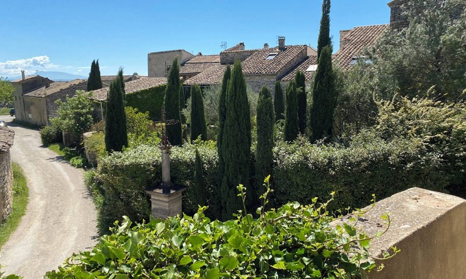 Grignan House | La Baumane. Hamlet of Bayonne