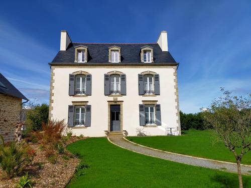 Kerlaz House | La Belle Epoque