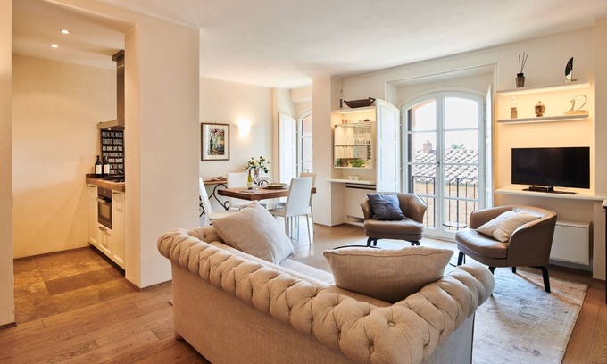 Castelfalfi Apartment | La Bellezza West Medici Garden