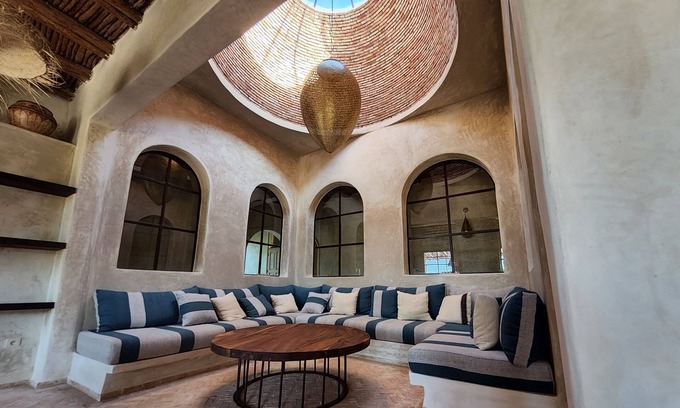 Ida Ougourd Villa | La Berberine Vous Attend Dans son Écrin de Verdure et son Intérieur Envoûtant