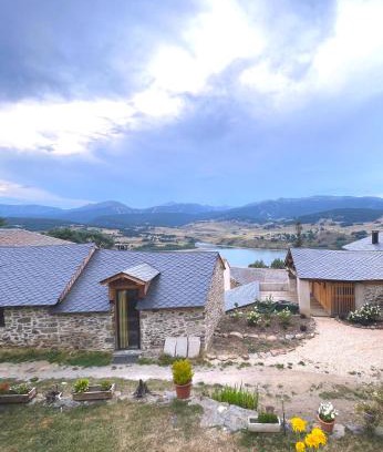 Real House | La bergerie cosy avec vue sur lac et montagnes