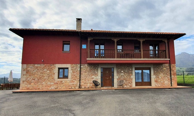 Parres House | La Bergerie del Uncal