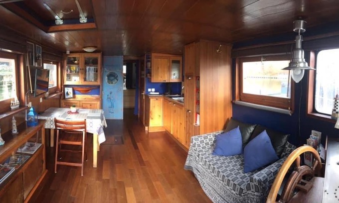 Wambrechies Boat Rental | La bigoudène