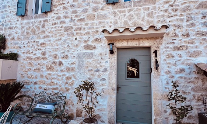 Mouries House | La Bohème 1 Mouries Centre, au Coeur des Alpilles : Cosy T2 Avec Jardin