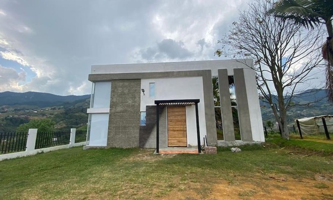 Medellin Villa | LA BONITA