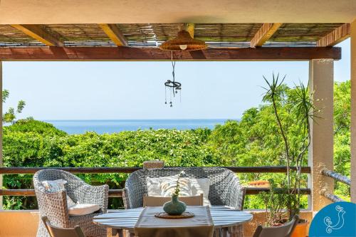 Geremeas Villa | La Bouganville - House with garden and sea view
