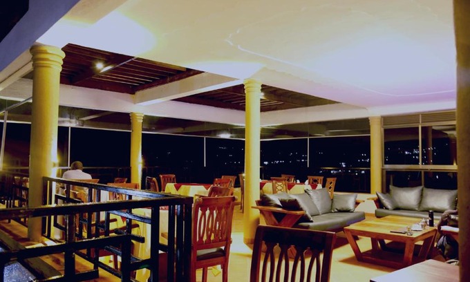 Seeta Hotel | LA BREZI SUITES