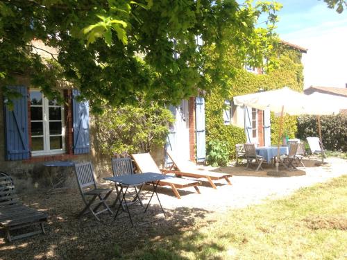 Aizenay House | La Brionniere