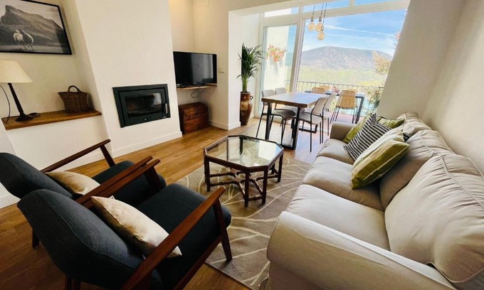 Zahara de la Sierra House | La Buganvilla
