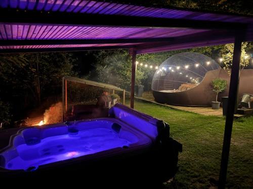 Lasne Other | La bulle bien belge avec jacuzzi