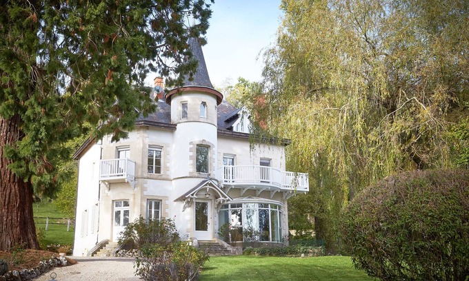 Mont-Saint-Jean House | LA BULNIERE QUIET, LUXURIOUS BELLE ÉPOQUE PROPERTY