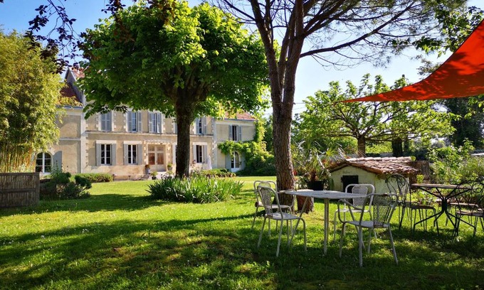 Saint-Savinien Bed & Breakfast | La Burie