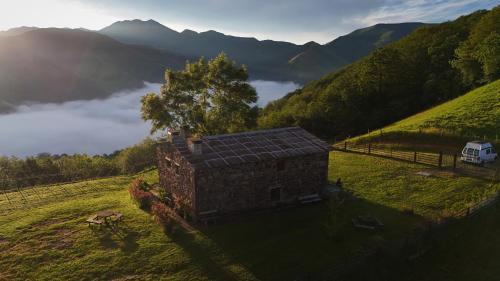 Vega de Pas House | La cabaña mirador de los Valles Pasiegos