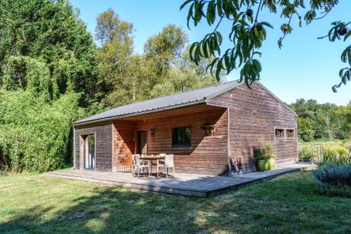 Mazieres-de-Touraine House | La cabane du pont du Douet