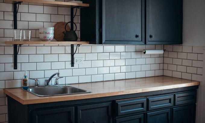 Winnipeg House | La Cabane Guesthouse- Cozy urban cabin feel in the French Quarter