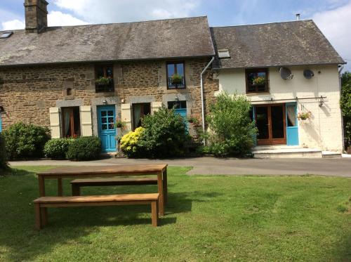 Saint-Hilaire-du-Harcouet House | La Cahudiere