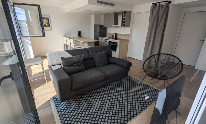 Malakoff Apartment | La campagne à Paris : Bright new apartment in a green setting