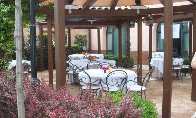 Medolla House | La Cantina Hotel Residence