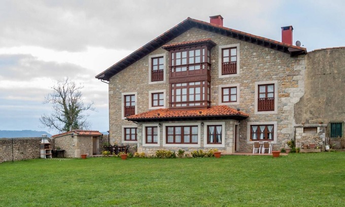 Villanueva Cottage | La Casona de la Bisa in Villanueva de Colombres