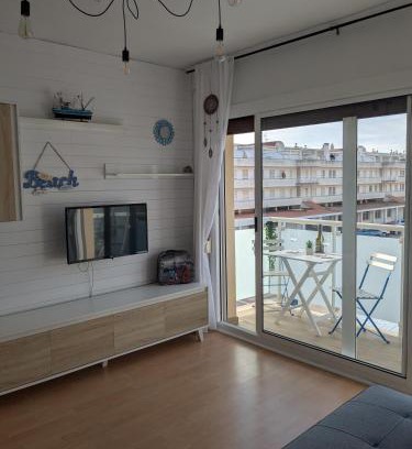 Cubelles Apartment | La CASA BLAVA